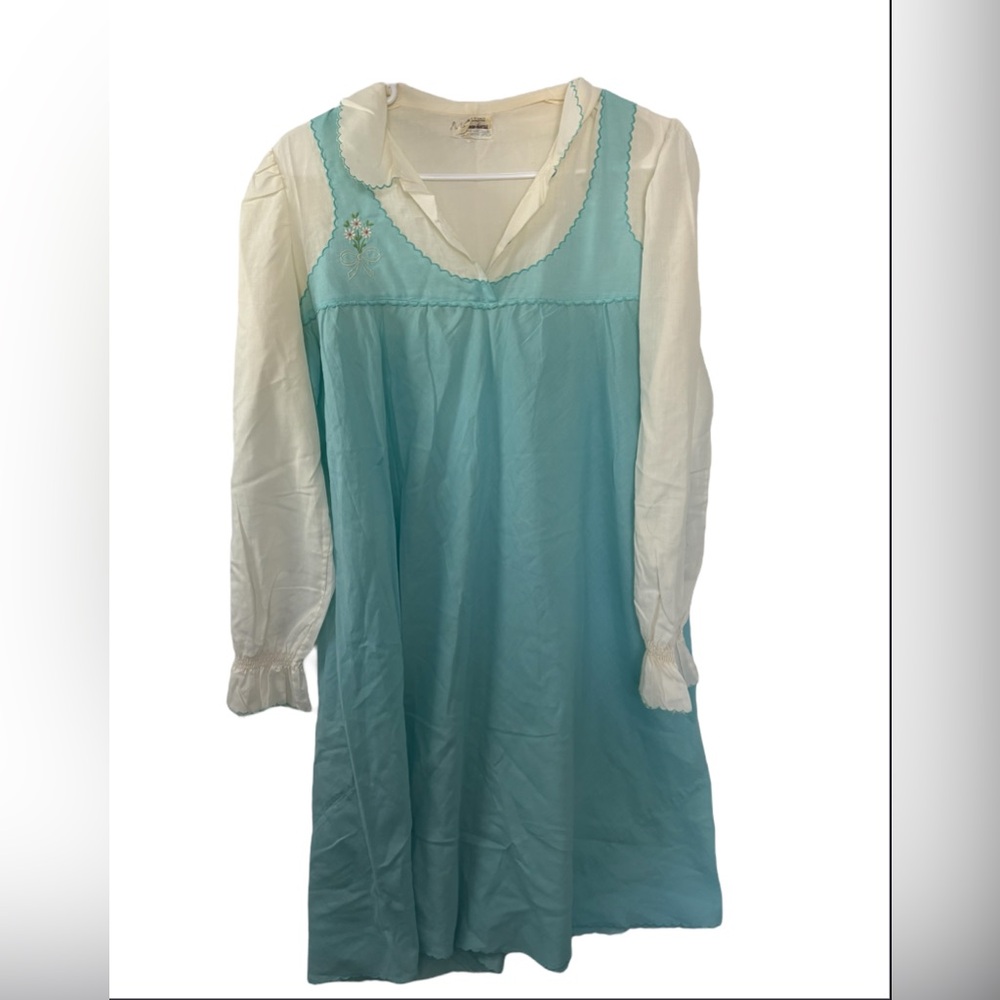 Vintage Aqua & Cream Peignoir Set Night Gown  Long Sleeve Neiman Marcus